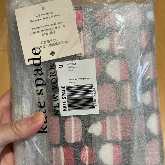NWT Kate Spade winni mini pastries crossbody - Picture 8 of 8